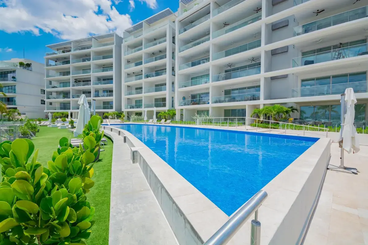 Beach Club Residences, Punta Pacífica — photograph 2, courtesy of Punta Pacifica Realty