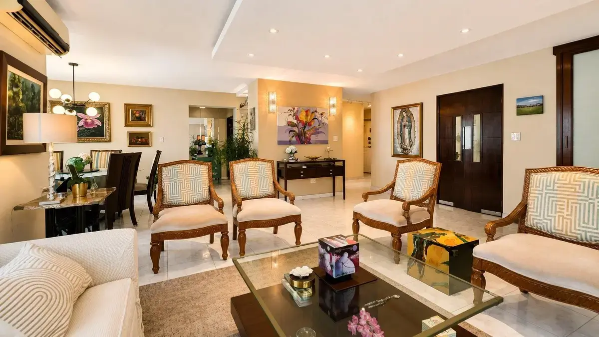Casa Magna, San Francisco — photograph 4, courtesy of Grupo Garzon Realty