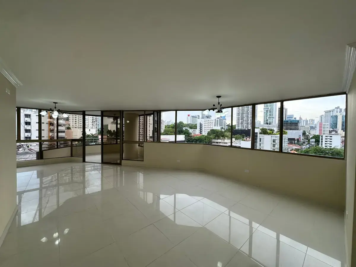 Tower One, Marbella — photograph 2, courtesy of Rafael Bonilla Valdivieso