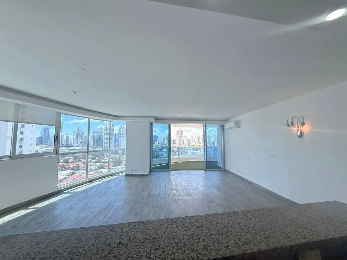 PH Joy, San Francisco — photograph 2, courtesy of Unival Properties, S.A.