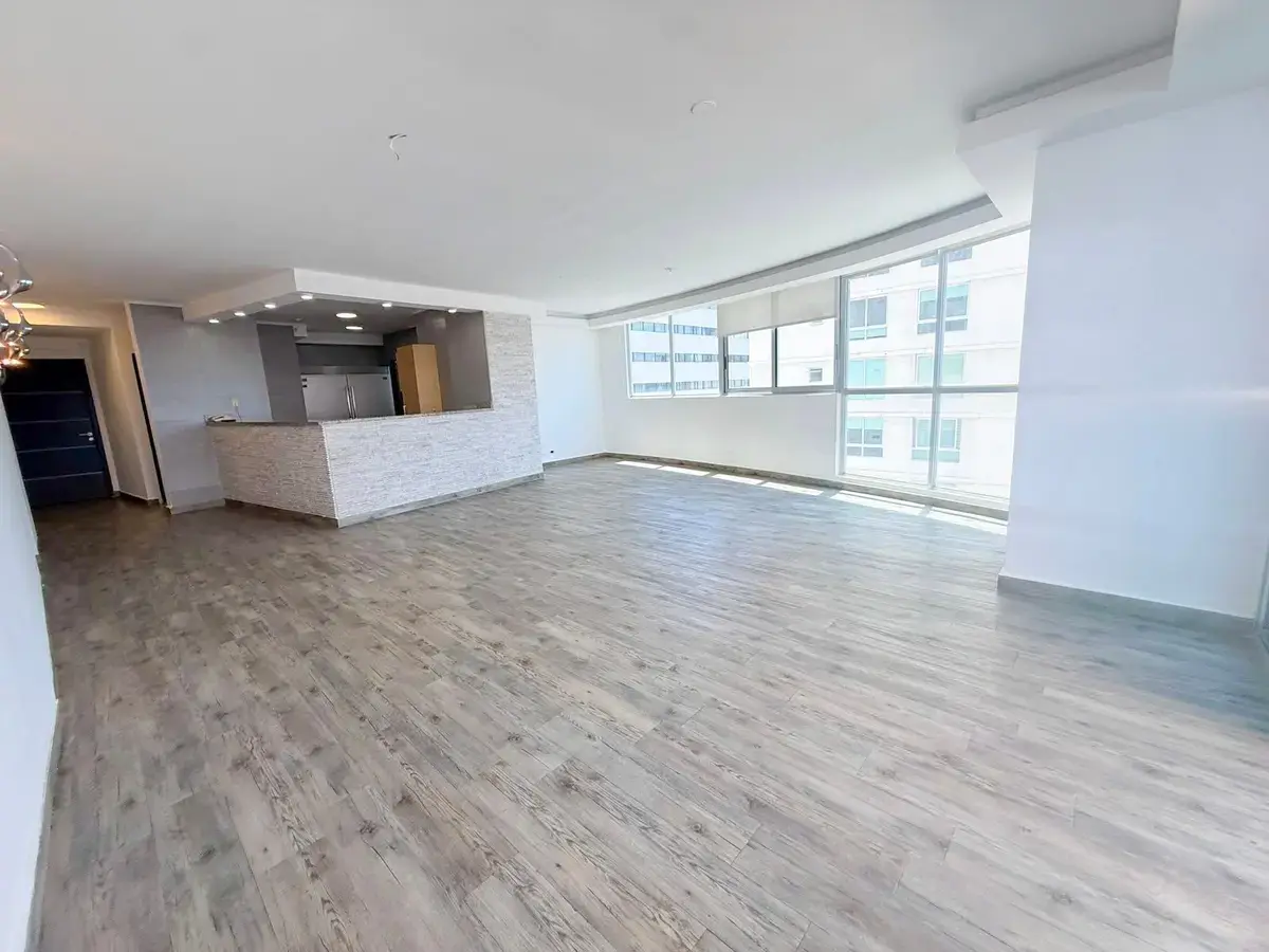 PH Joy, San Francisco — photograph 3, courtesy of Unival Properties, S.A.