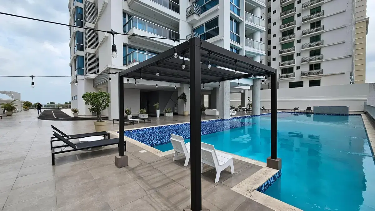 PH Parkside, Costa del Este — fotografía 1, cortesía de Snehal Panchal