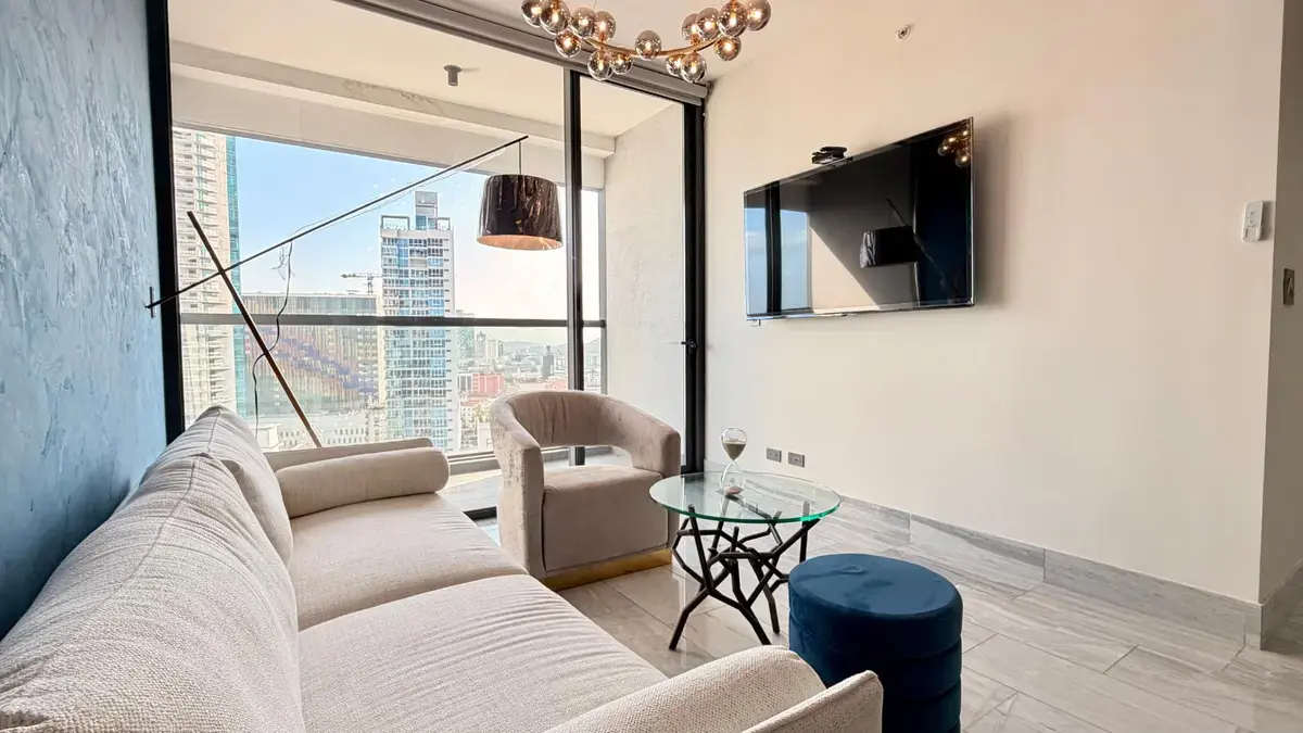 PH Nuovo Residences, Bella Vista — photograph 1, courtesy of Michelle Yvonne Slough Almillategui