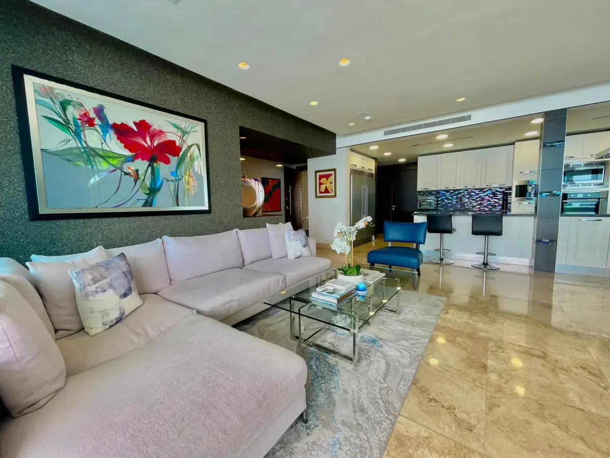 PH Q Tower, Punta Pacífica — fotografía 1, cortesía de Padeco Realty, Inc