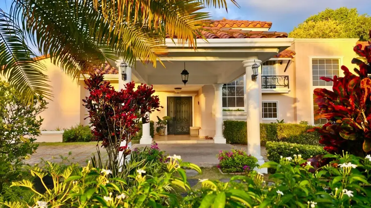 Coronado Golf, Coronado — photograph 3, courtesy of Coronado & Panama Realty, S.A.